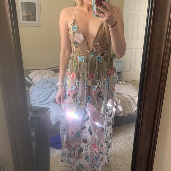 Embroidered Mesh Maxi Dress Boutique - Picture 6 of 8